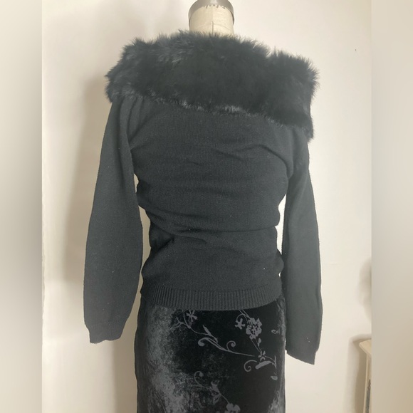 Vtg black sweater w rabbit fur trim - Picture 1 of 7